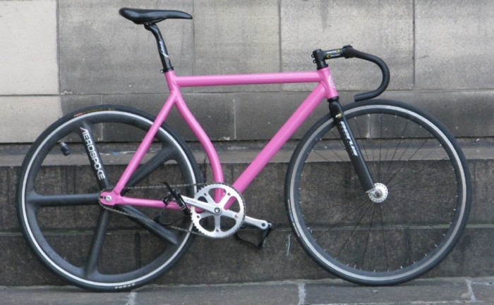 OSTRE KOŁO / SZOSA Foto